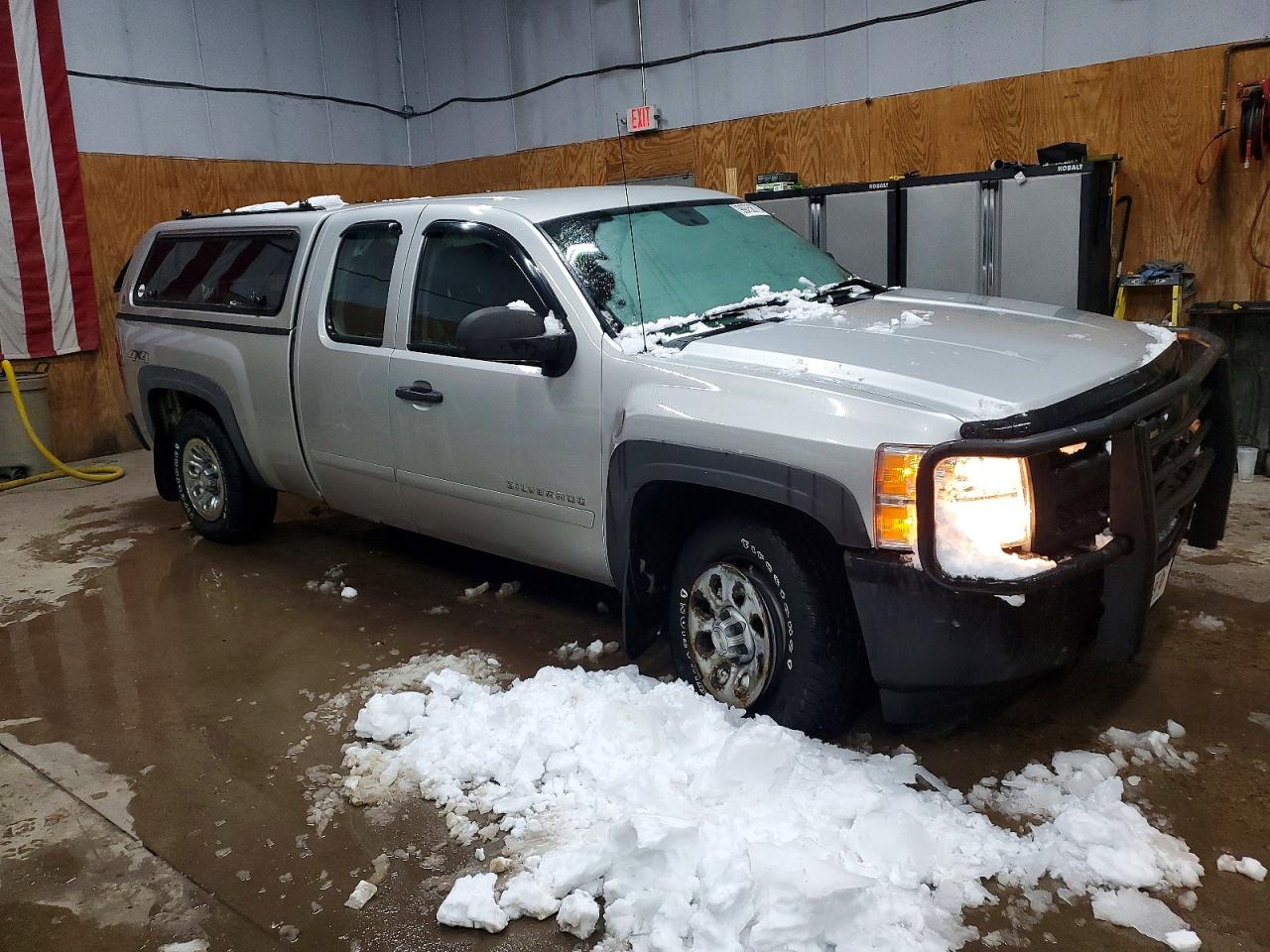 2010 Chevrolet All models VIN 1GCSKPE32AZ216184 photo 4