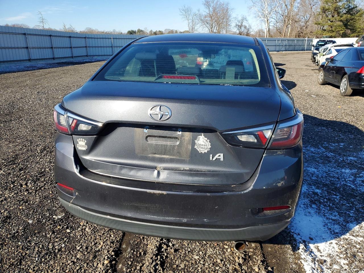 2016 Toyota Scion VIN 3MYDLBZV5GY118629 photo 6