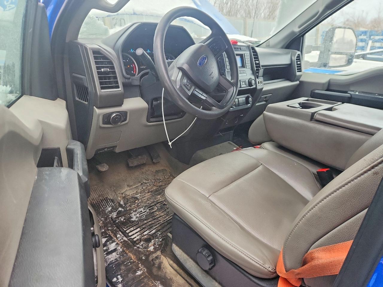 2022 Ford F450 VIN 1FDUF4GN8NEE43866 photo 8