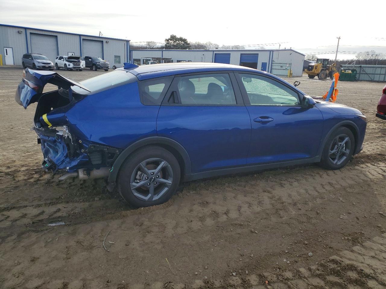 2025 Kia All other VIN 3KPFT4DEXSE028865 photo 3