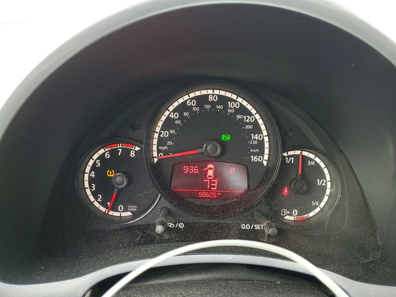 2013 Volkswagen Beetle VIN 3VWJP7AT1DM624424 photo 9