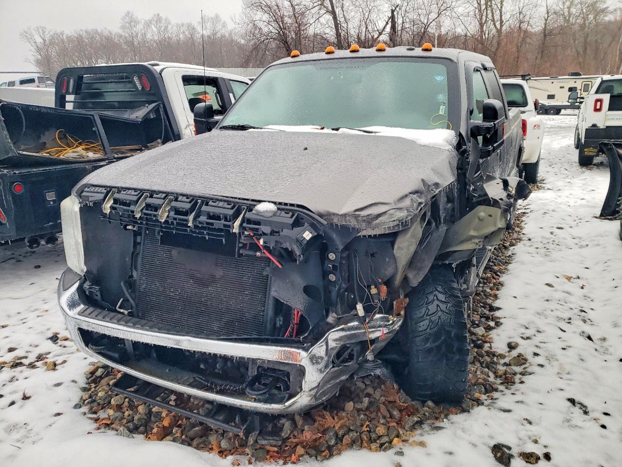 2011 Ford F350 VIN 1FT8W3B65BEA92930 photo 1