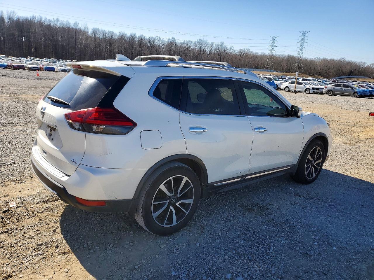 2017 Nissan Rogue VIN JN8AT2MT1HW391359 photo 3