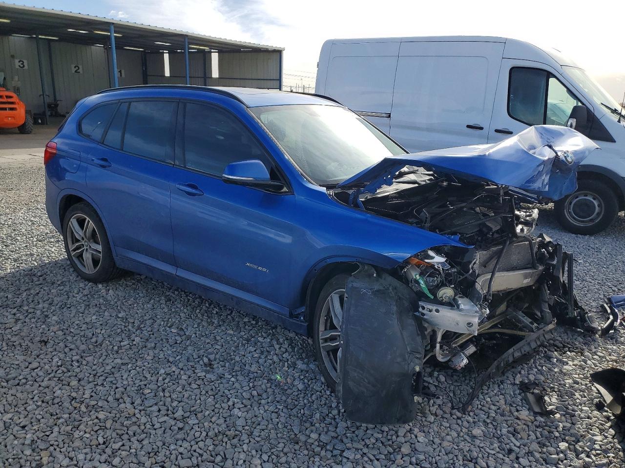 2016 BMW X1 VIN WBXHT3C3XG5E47956 photo 4