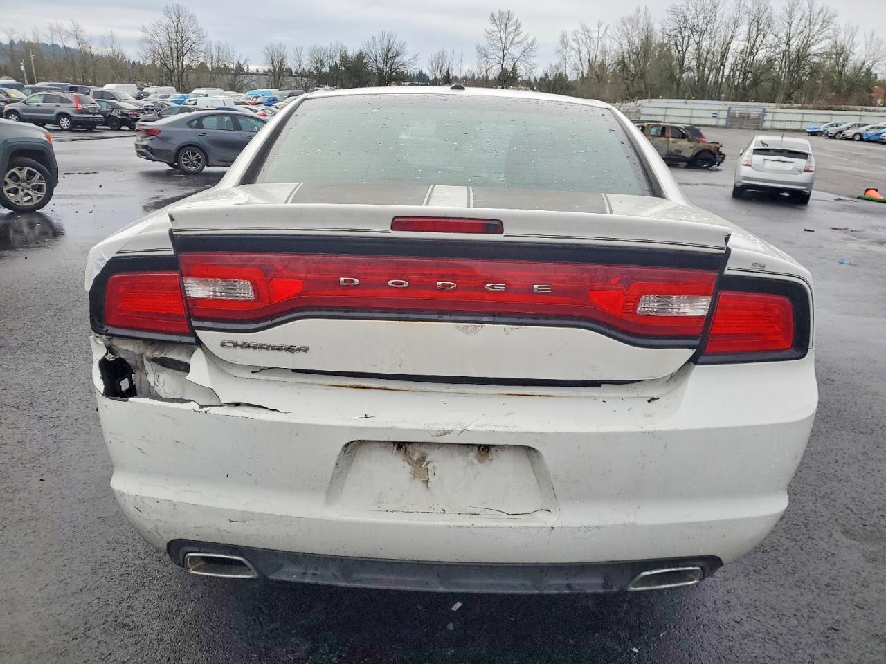 2011 Dodge Charger VIN 2B3CL3CG5BH605811 photo 6