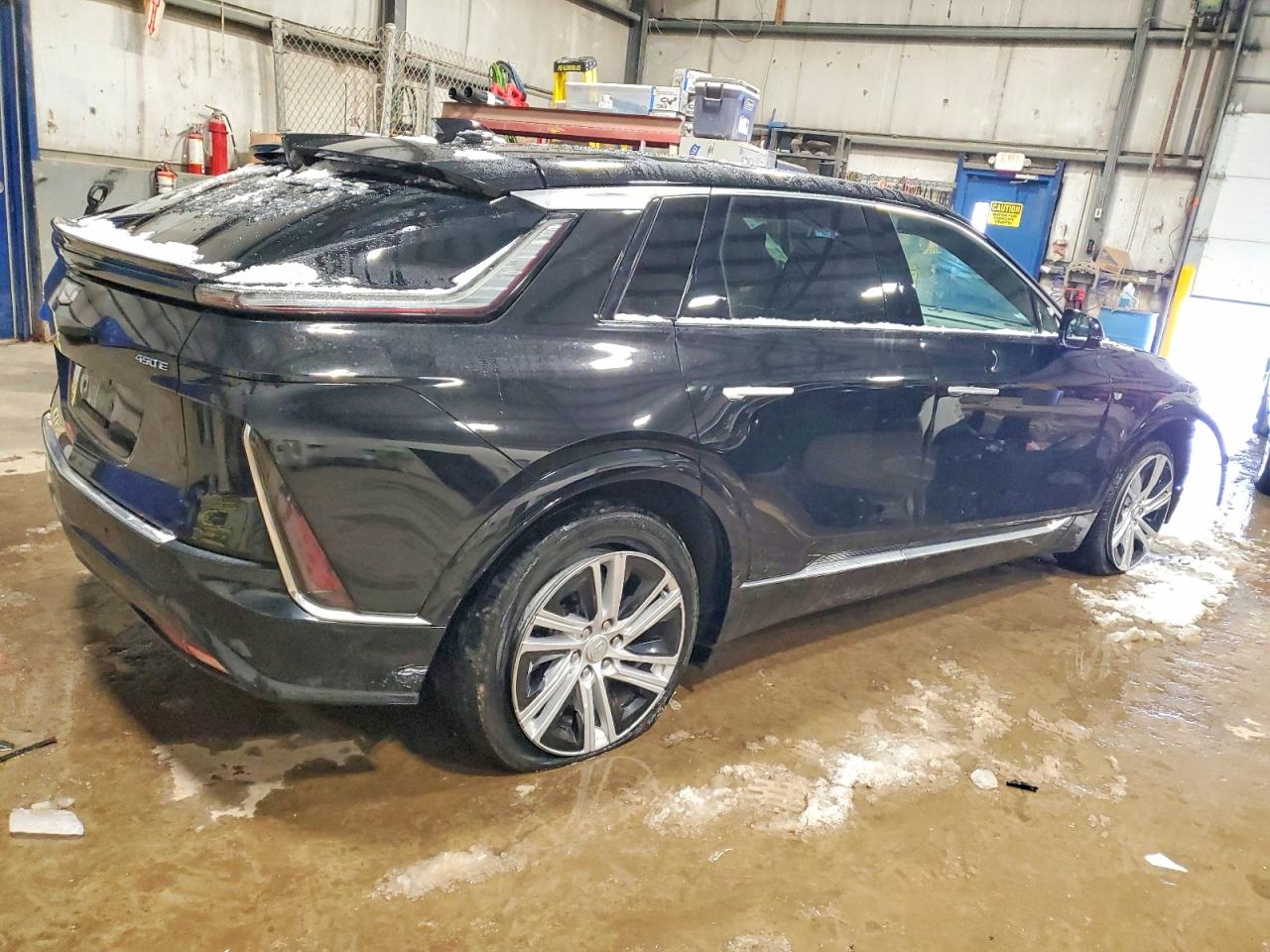 2024 Cadillac Lyriq tech VIN 1GYKPMRK5RZ142038 photo 3