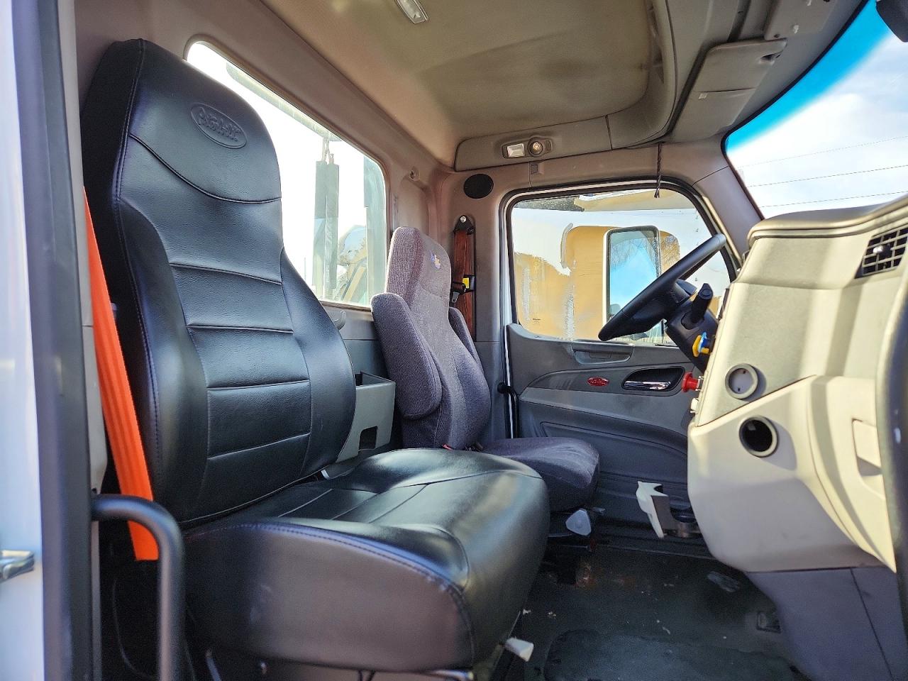 2019 PETERBILT All models VIN 1XPBA48X3KD478485 photo 6