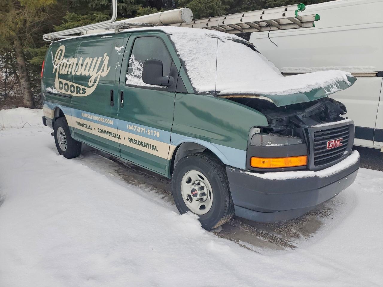 2023 GMC Savana VIN 1GTW7AFP8P1253149 photo 4