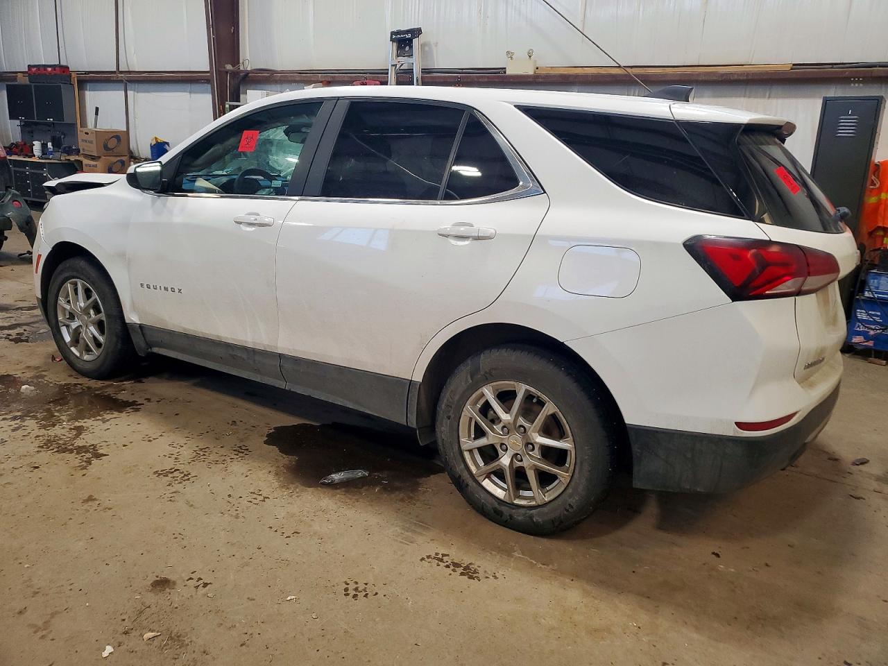 2022 CHEV Equinox VIN 2GNAXUEVXN6107669 photo 2