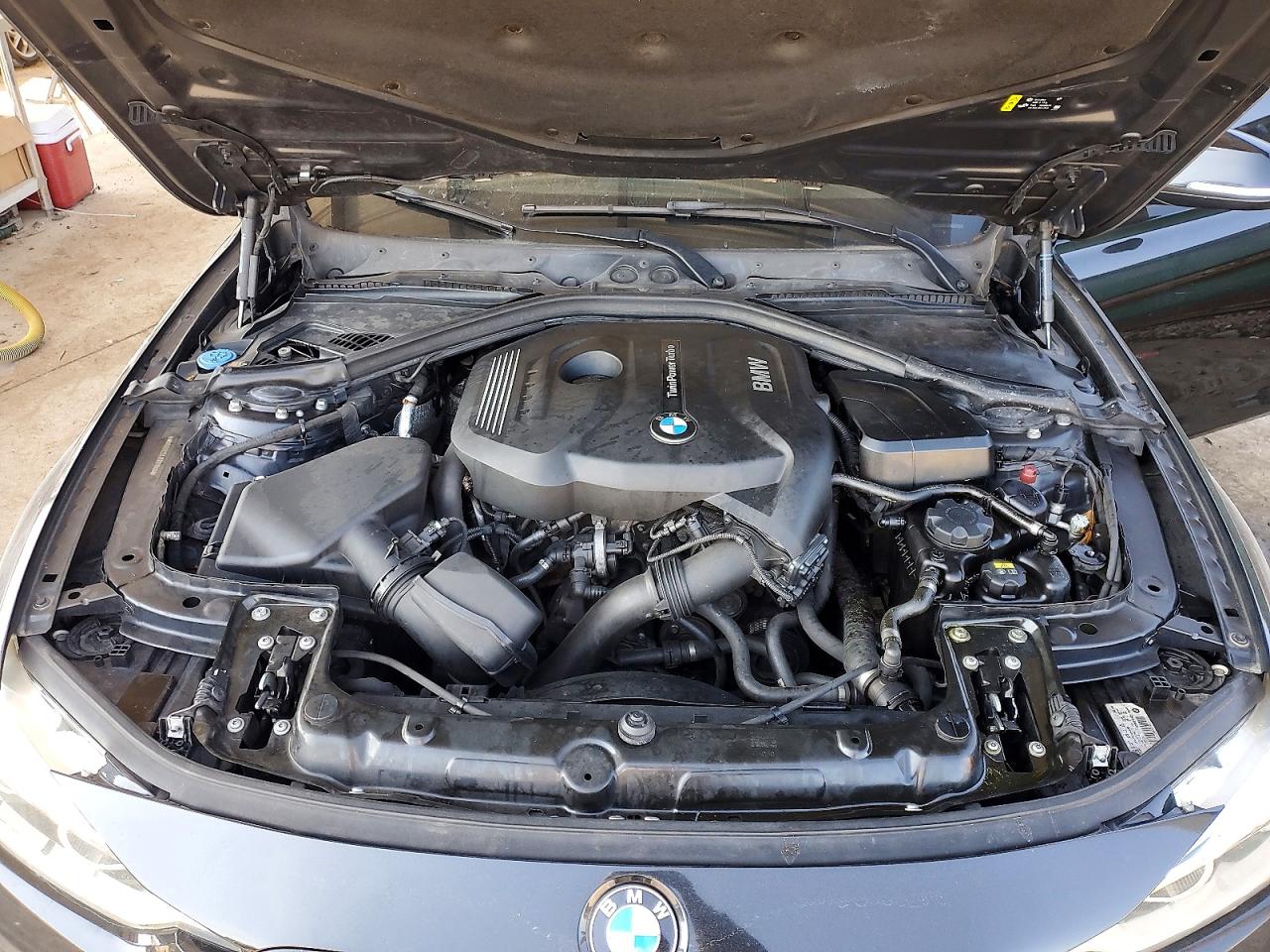 2018 BMW 3 series VIN WBA8B9C53JEE81049 photo 11