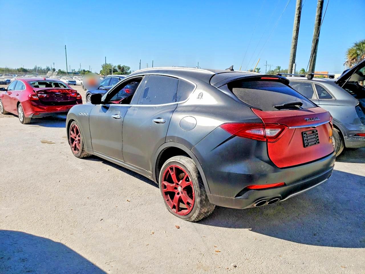 2017 Maserati All models VIN ZN661XUL9HX225829 photo 2