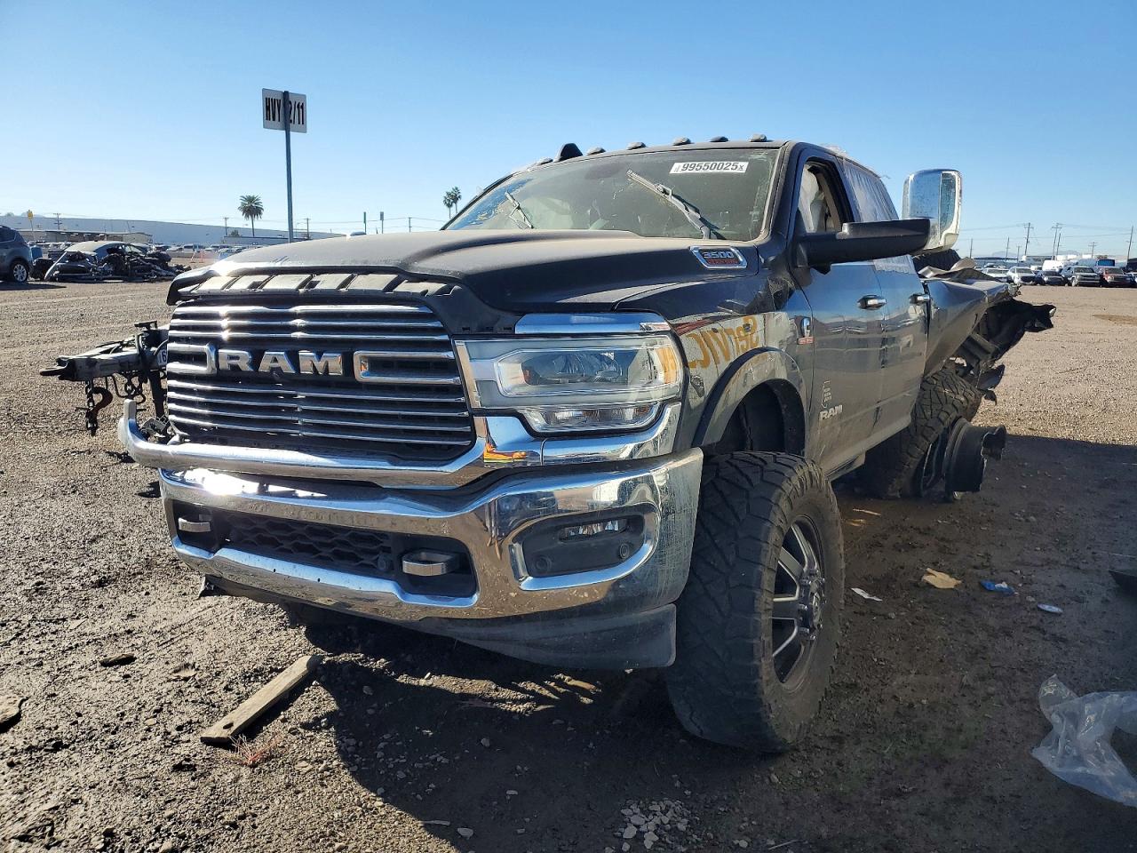 2019 Ram 3500 VIN 3C63RRJL6KG592283 photo 2