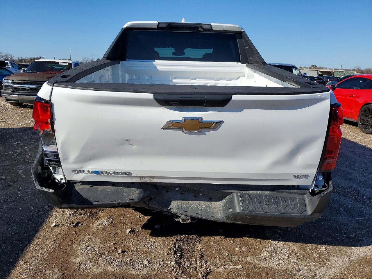 2024 Chevrolet All models VIN 1GC10UED4RU202093 photo 6