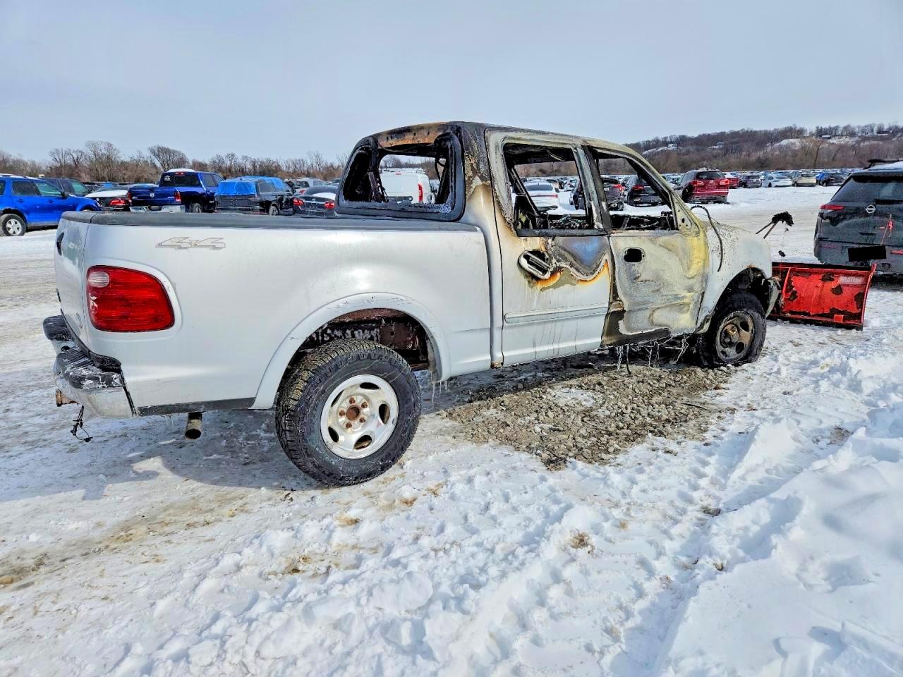 2002 Ford F150 VIN 1FTRW08602KB47764 photo 3