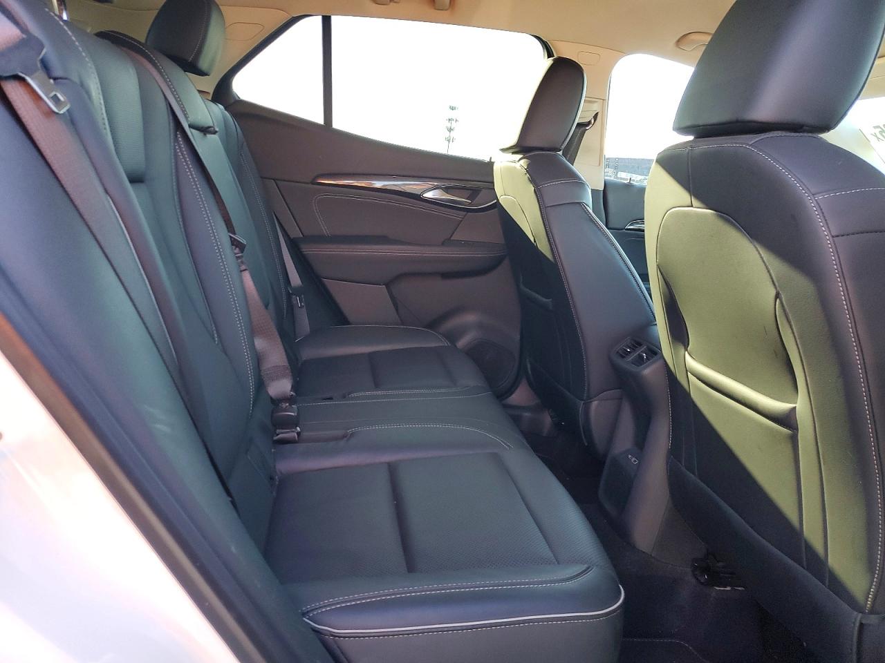 2021 Buick Envision VIN LRBFZPR49MD110878 photo 11