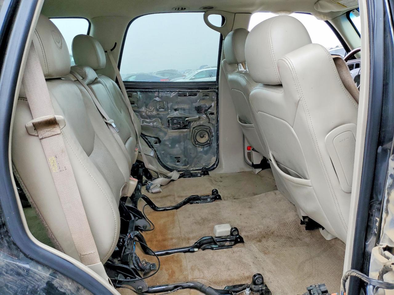 2005 Cadillac Escalade VIN 1GYEK63N35R235189 photo 11