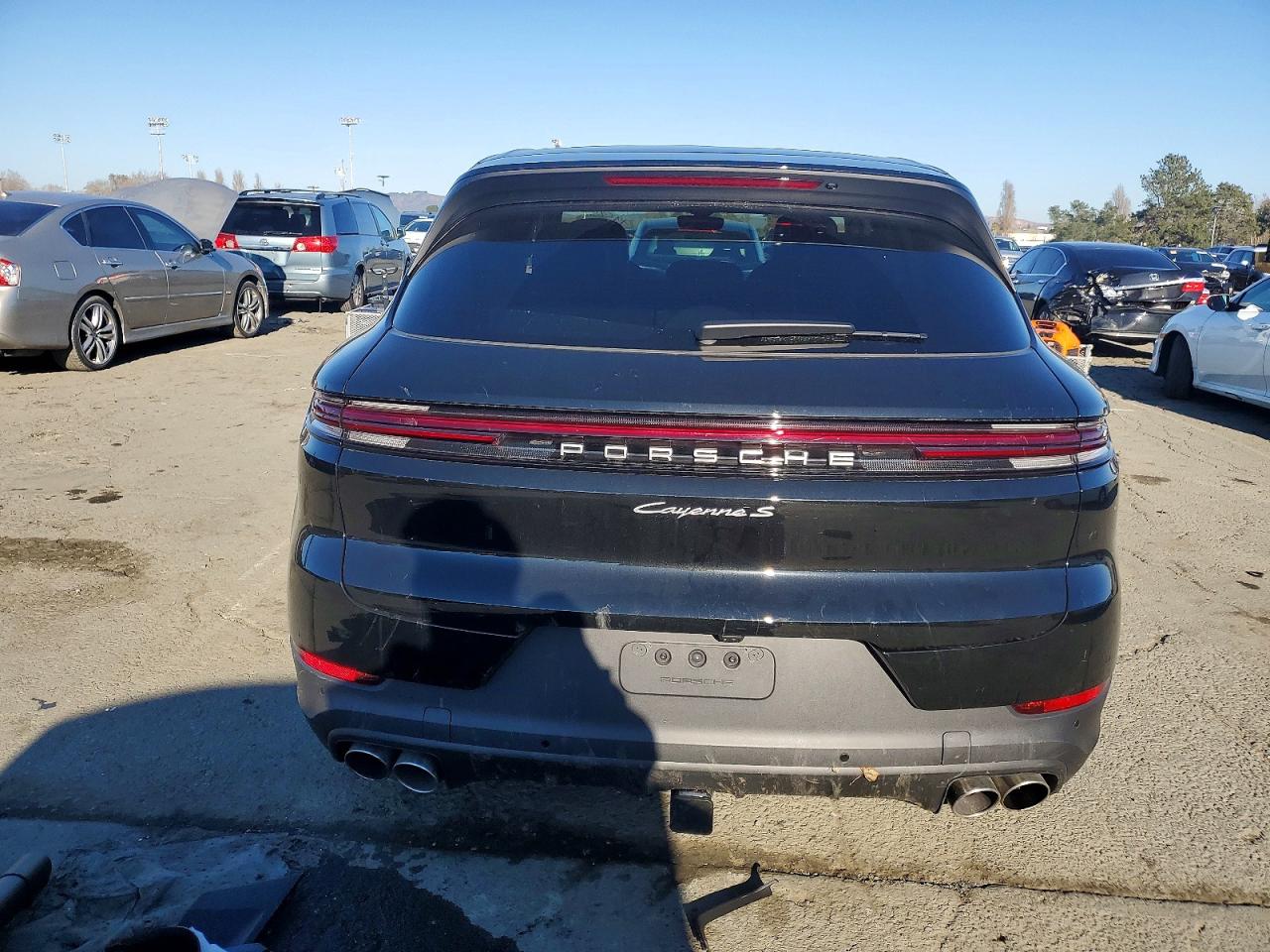 2025 Porsche Cayenne VIN WP1AN2AY8SDA22182 photo 6