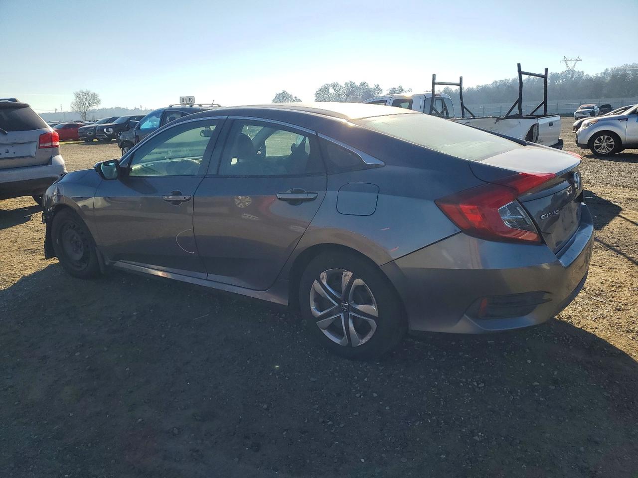 2016 Honda Civic VIN 19XFC2F58GE211142 photo 2