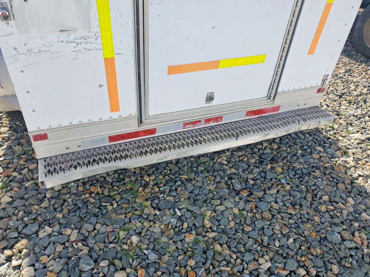 2000 PELSUE FIBER OPTIC SPLICING TRAILER VIN 4FGL01126YC028313 photo 9