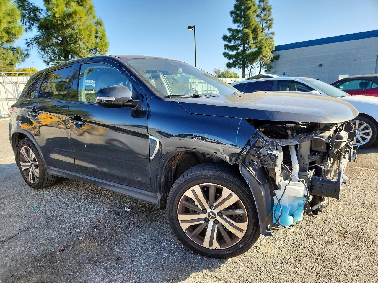 2022 Mitsubishi Outlander VIN JA4APVAU6NU007656 photo 4
