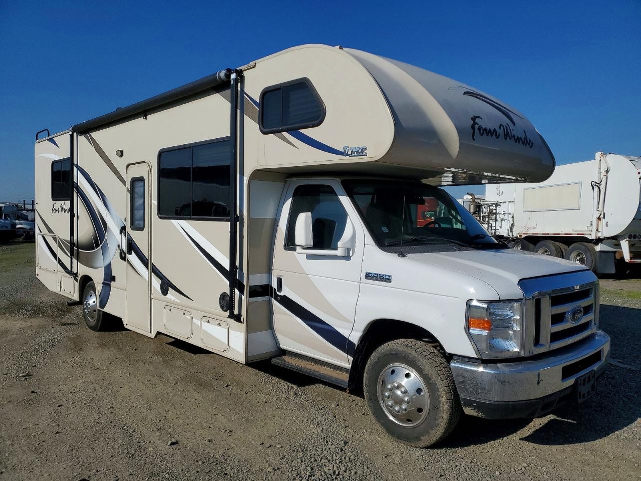 2018 Ford All models VIN 1FDXE4FS8JDC13025 photo 1