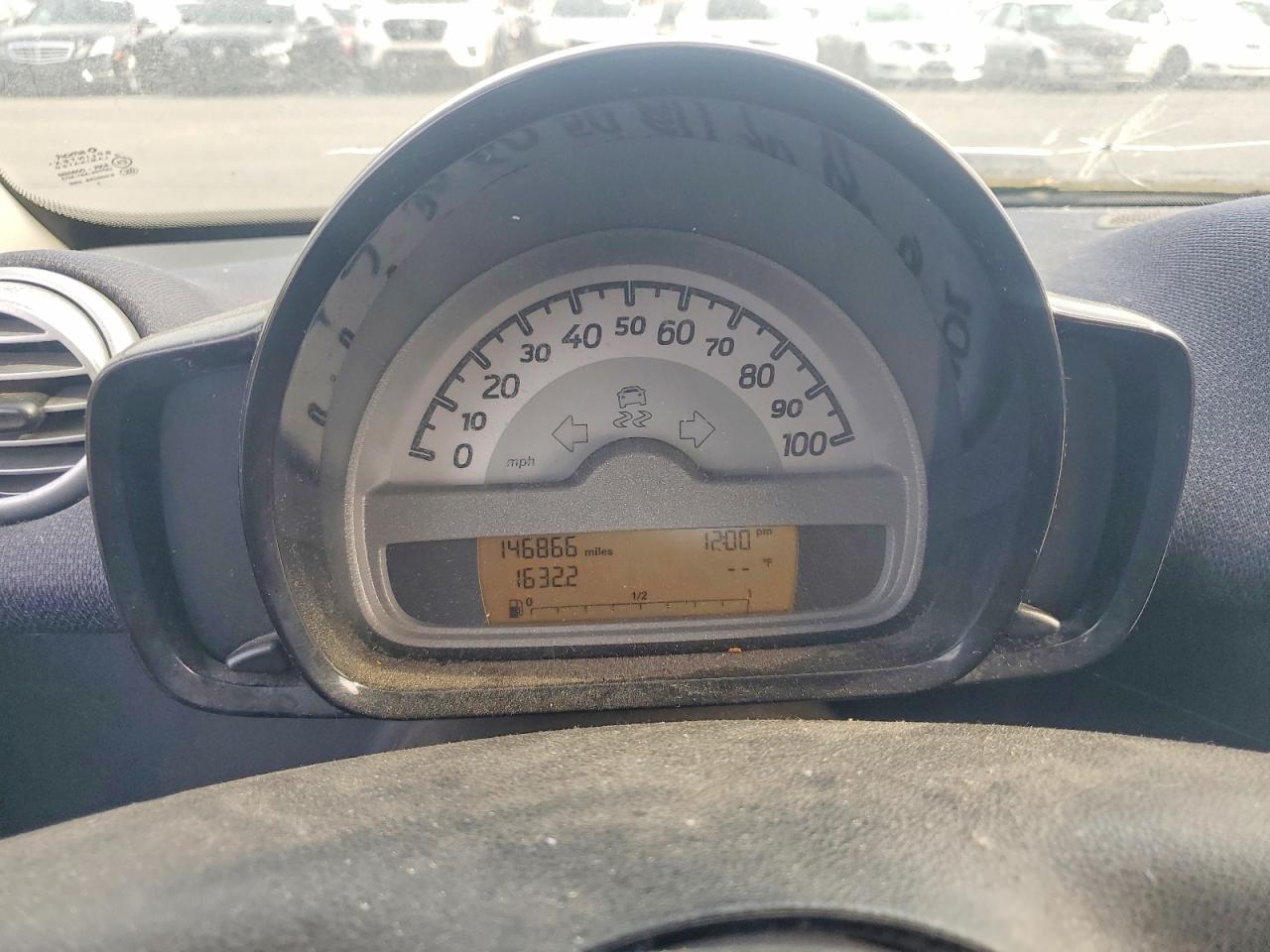 2013 Smart Fortwo VIN WMEEJ3BA1DK687060 photo 9