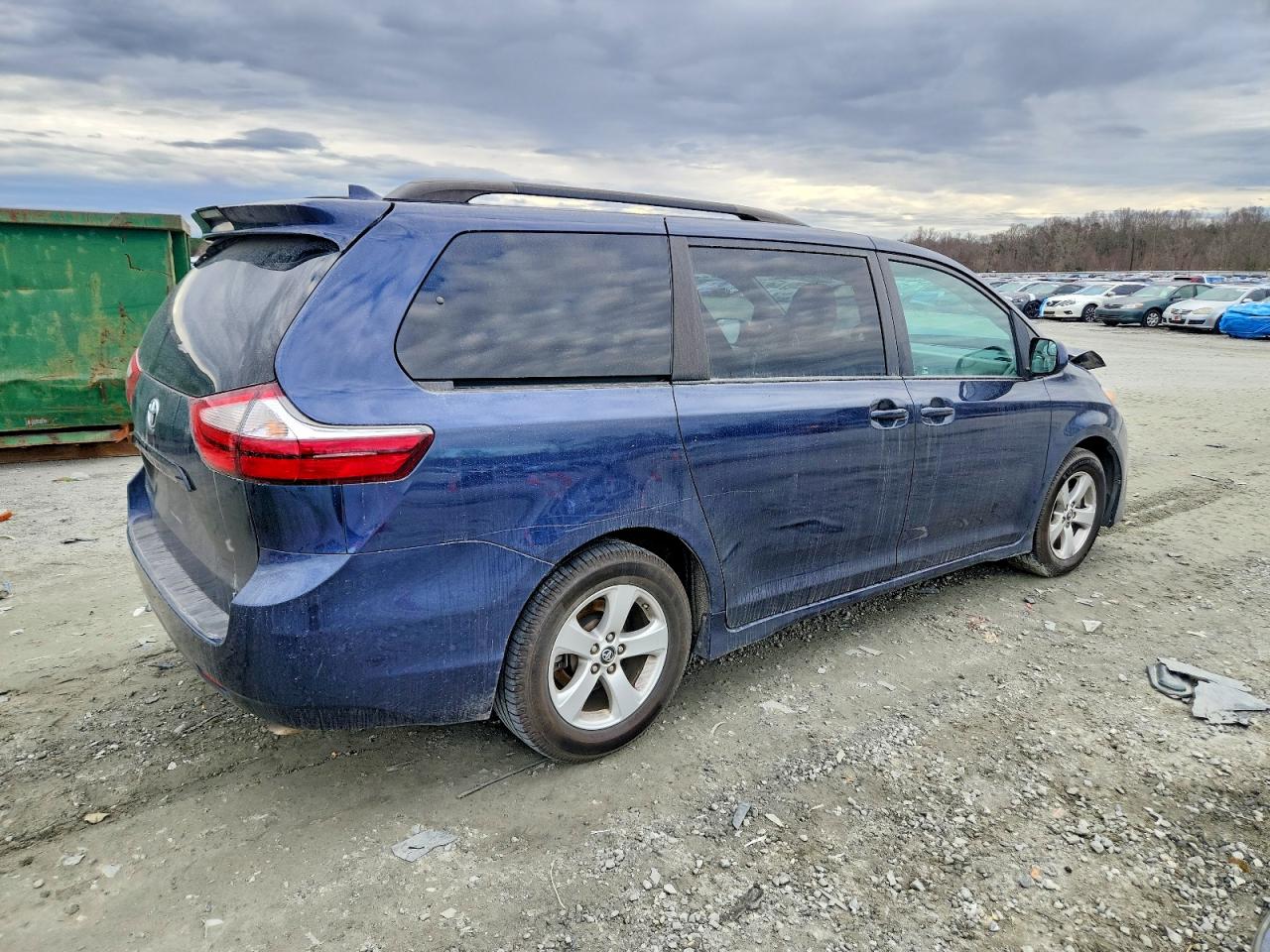 2018 Toyota All models VIN 5TDKZ3DC0JS945758 photo 3