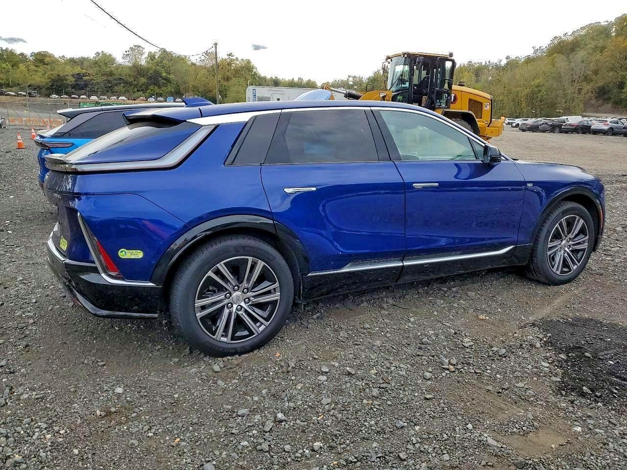 2024 Cadillac Lyriq luxu VIN 1GYKPPRL0RZ139476 photo 3