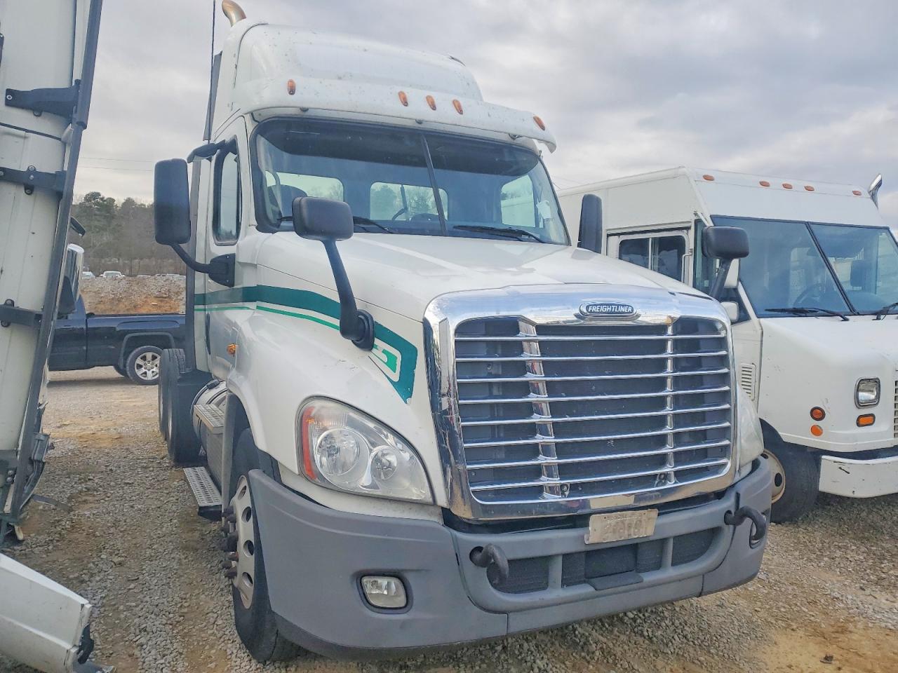 2016 FREIGHTLINER All other VIN 1FUJGEDV1GLGT2609 photo 1