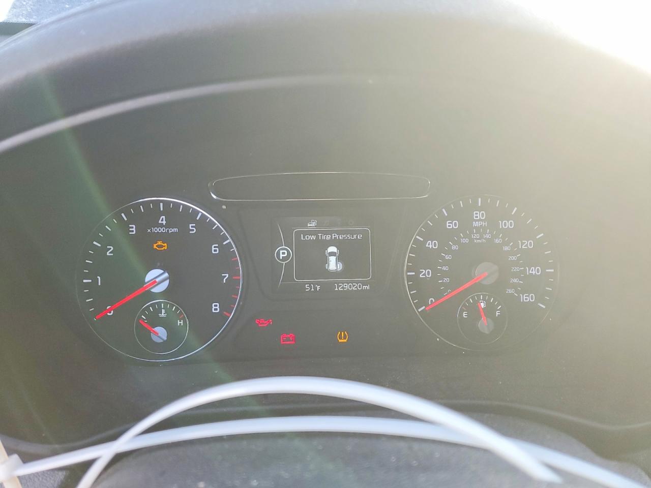 2018 Kia Sorento VIN 5XYPGDA50JG399404 photo 9