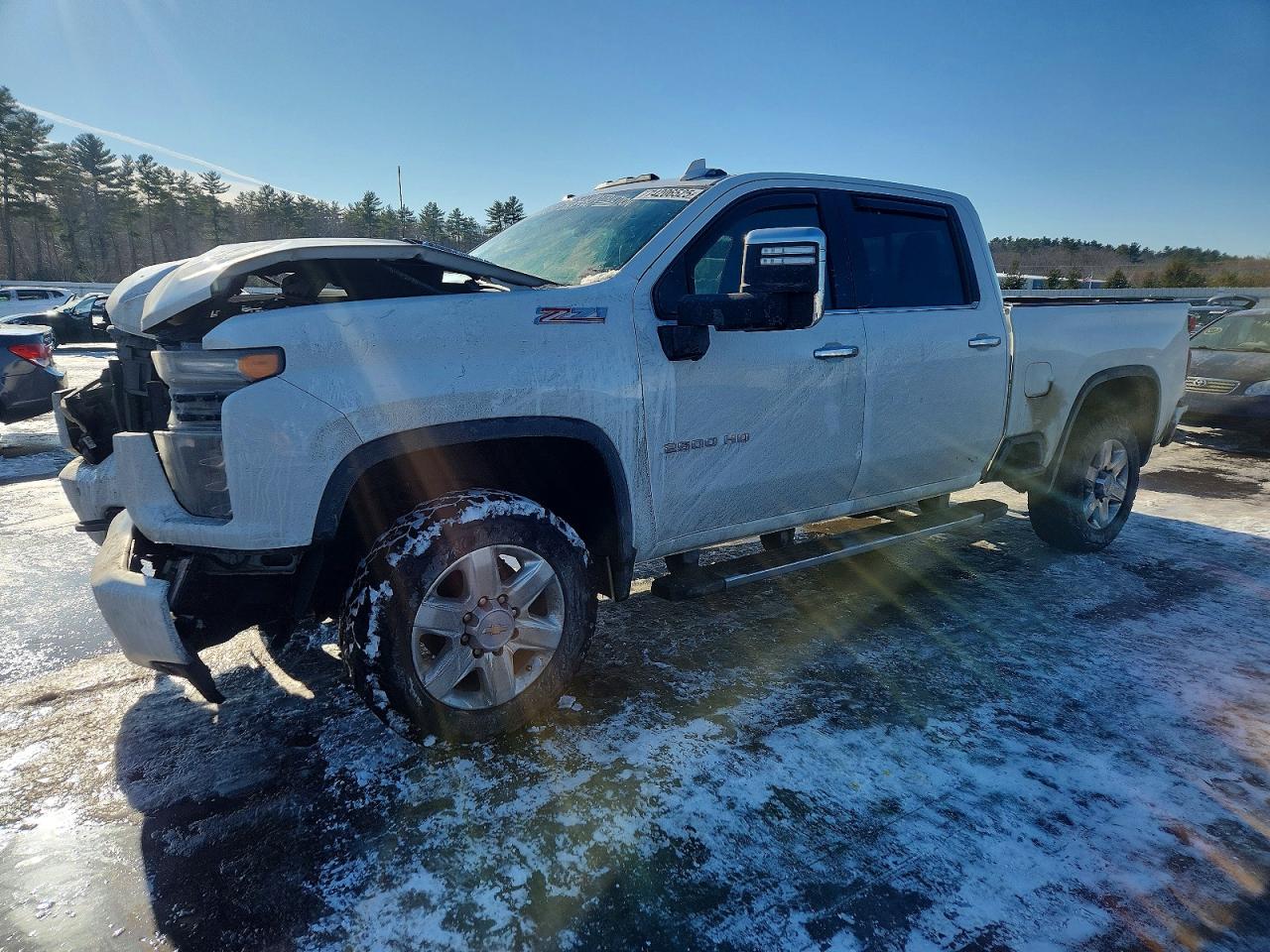 2022 Chevrolet All models VIN 1GC4YPEY6NF192739 photo 1
