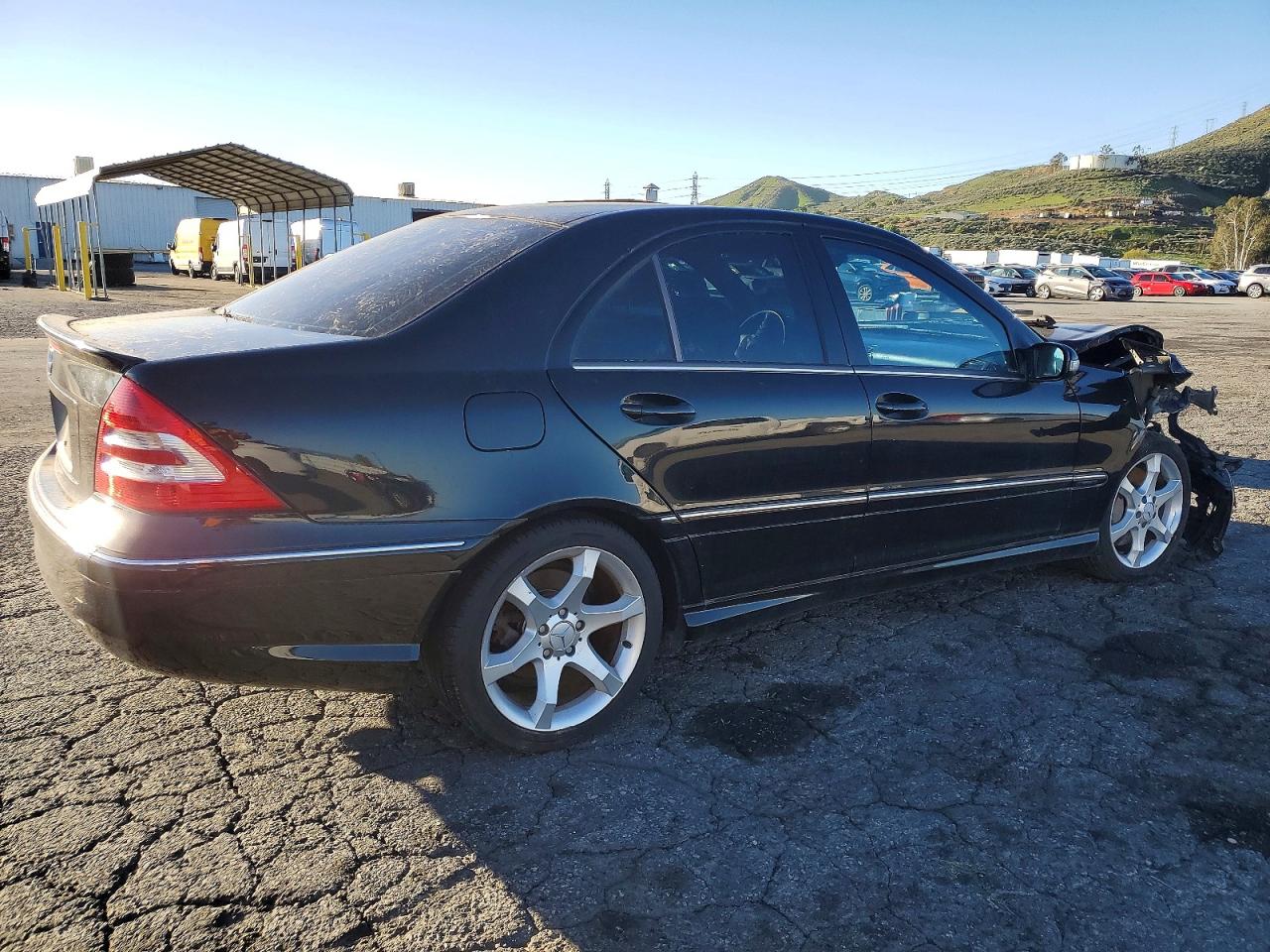 2007 Mercedes-Benz C class VIN WDBRF52HX7F935313 photo 3