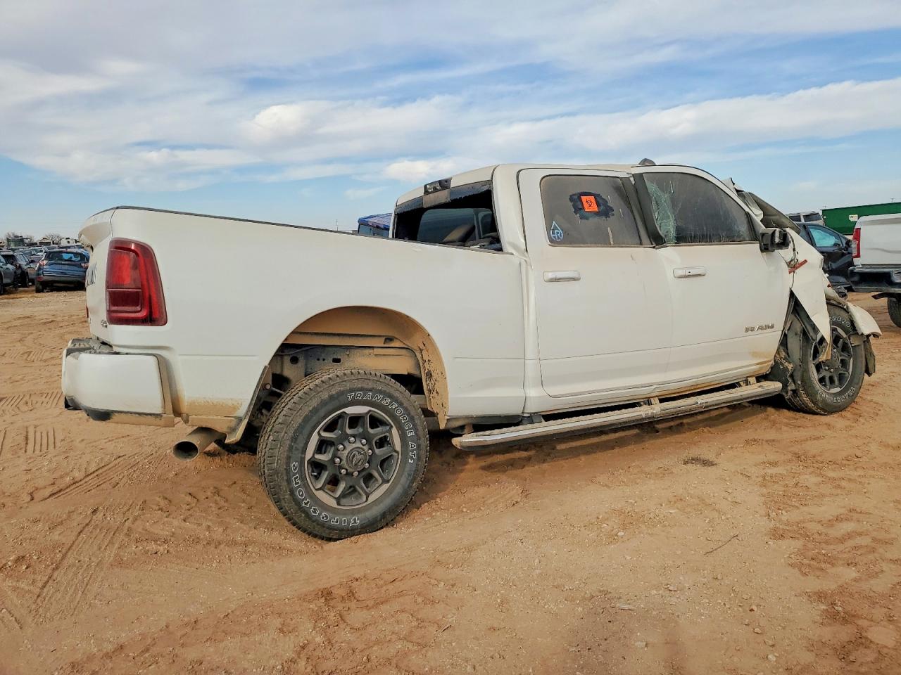2025 Ram 2500 VIN 3C6UR5FLXSG567750 photo 3