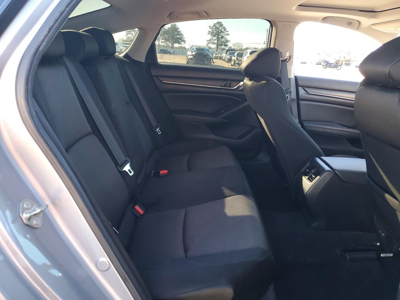 2020 Honda Accord VIN 1HGCV1F40LA084481 photo 9