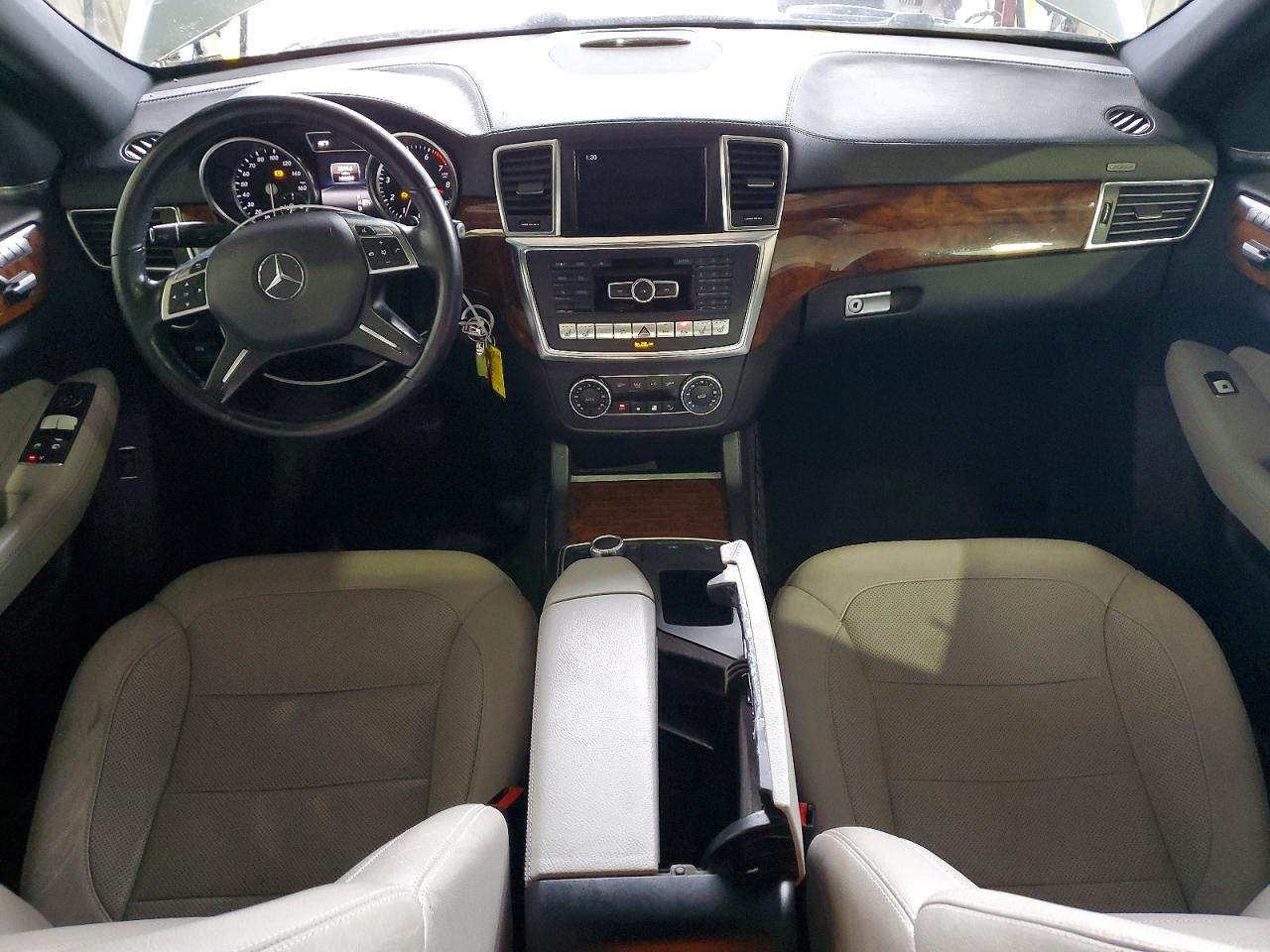 2015 Mercedes-Benz Gl-class VIN 4JGDF6EE9FA528383 photo 8
