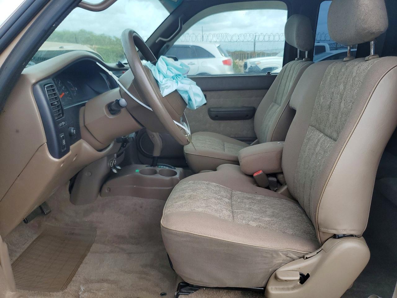 2000 Toyota Tacoma VIN 4TASM92N3YZ614893 photo 7