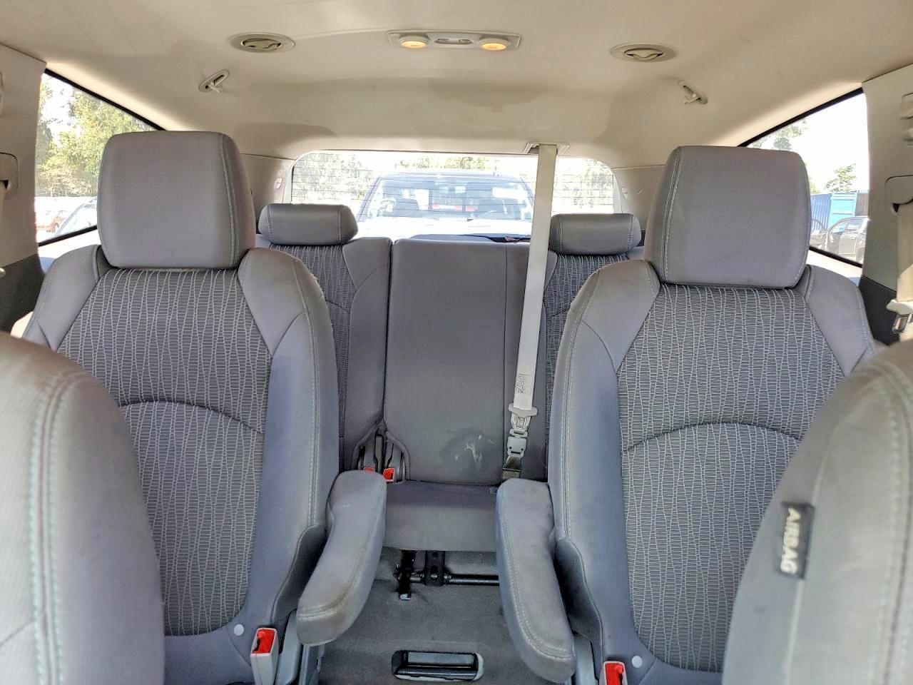 2014 Chevrolet Traverse VIN 1GNKVGKD8EJ275126 photo 10