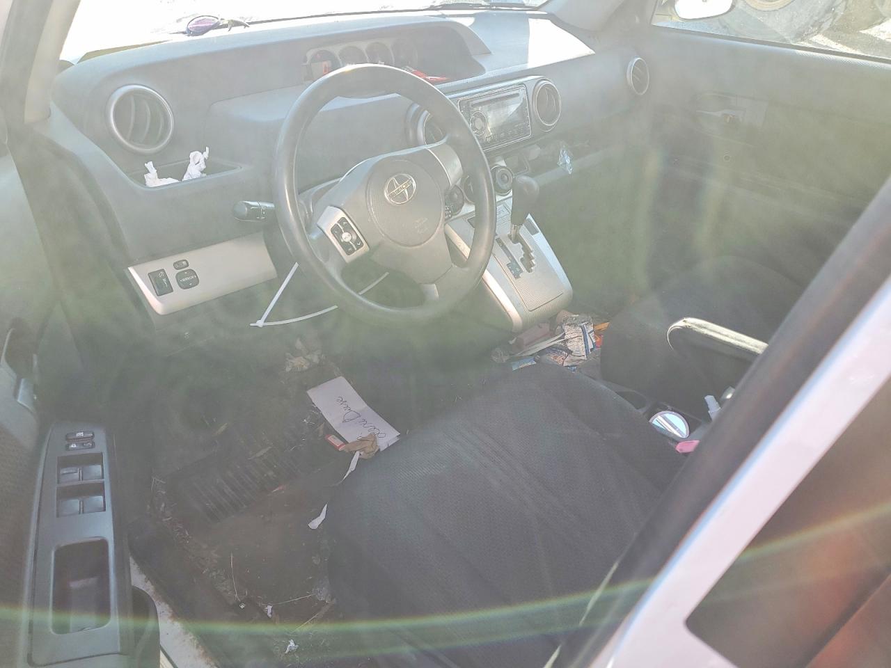 2009 Toyota Scion VIN JTLKE50E291066029 photo 8