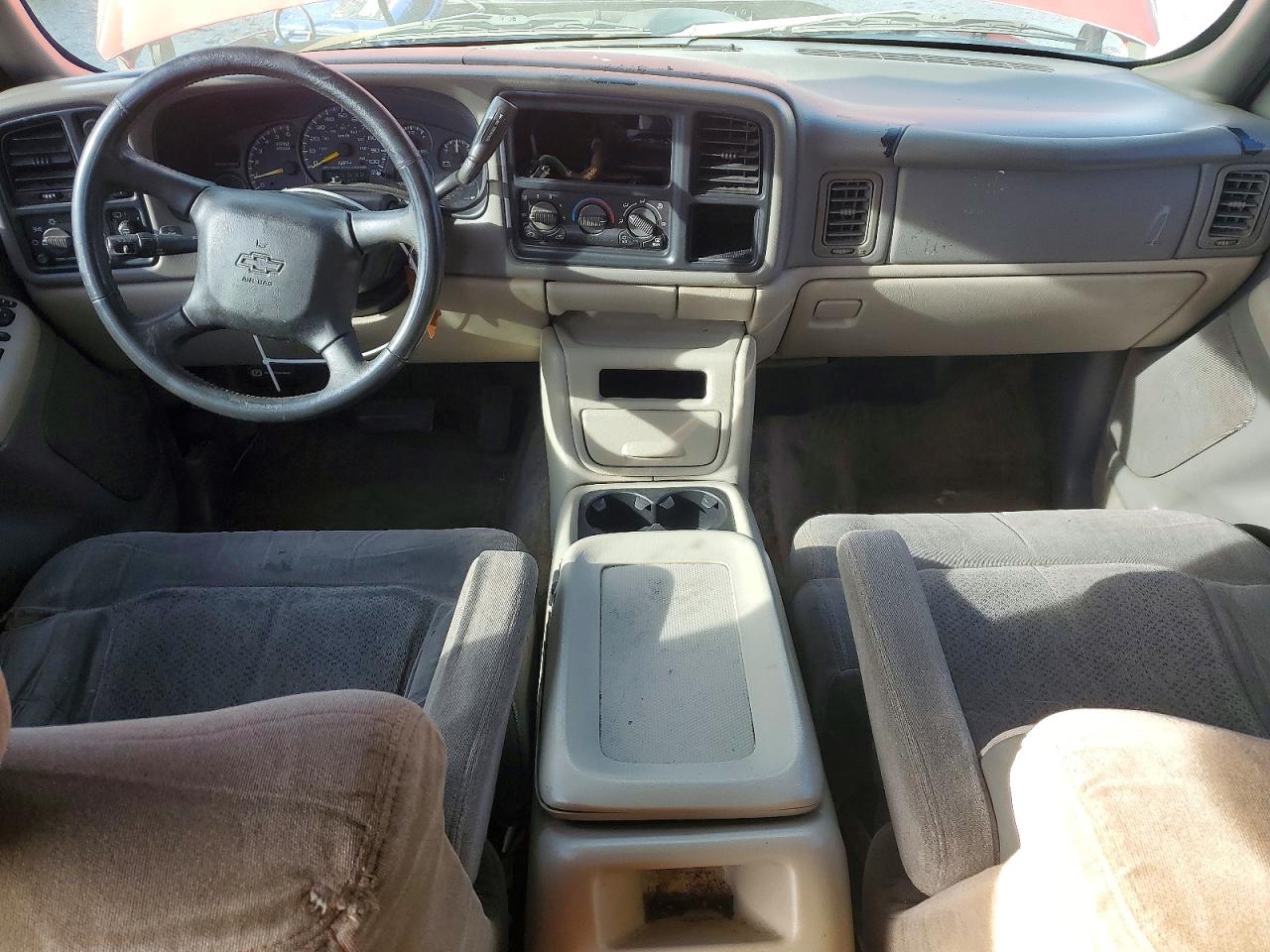 2000 Chevrolet Tahoe VIN 1GNEK13T2YJ113375 photo 8