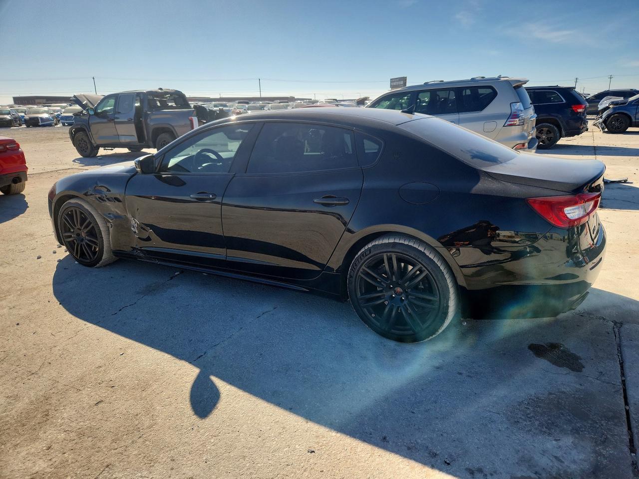 2017 Maserati Quattropor VIN ZAM56PPL6H1211718 photo 2