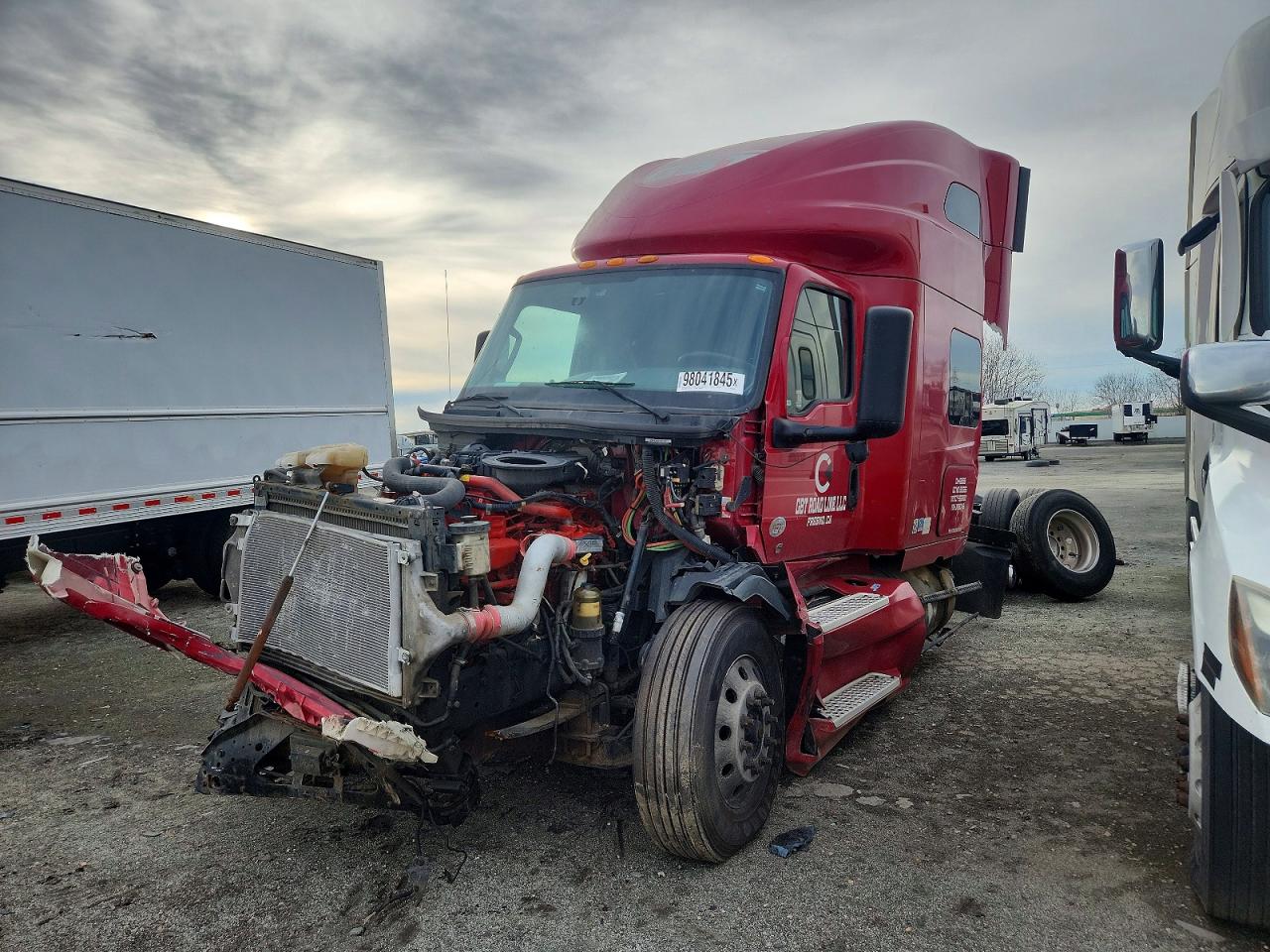 2020 International All models VIN 3HSDZAPR6LN186745 photo 2