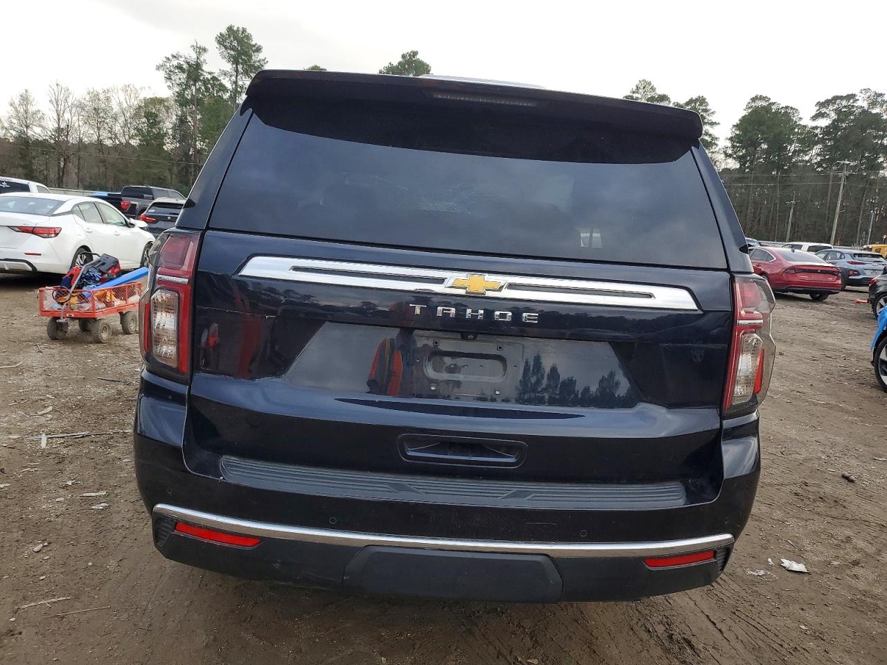 2022 Chevrolet Tahoe VIN 1GNSCMKD1NR121007 photo 6