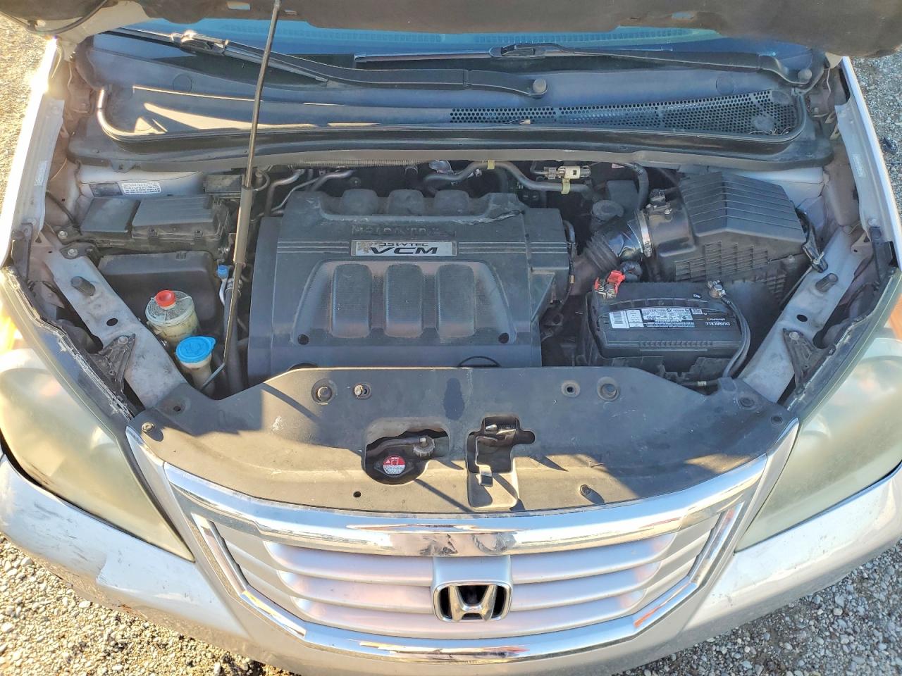2010 Honda All models VIN 5FNRL3H76AB098858 photo 12