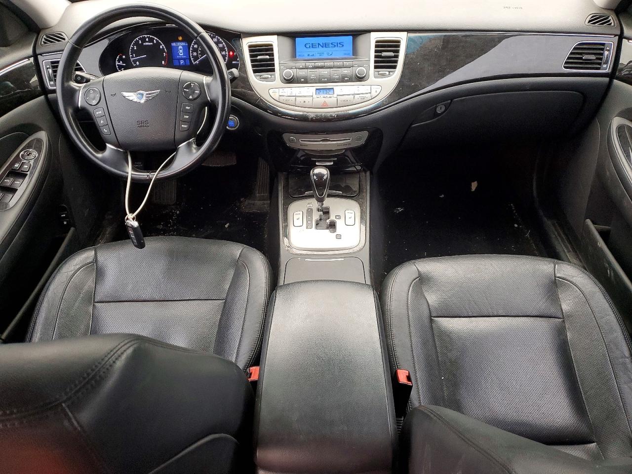 2014 Hyundai Genesis VIN KMHGC4DDXEU263909 photo 8
