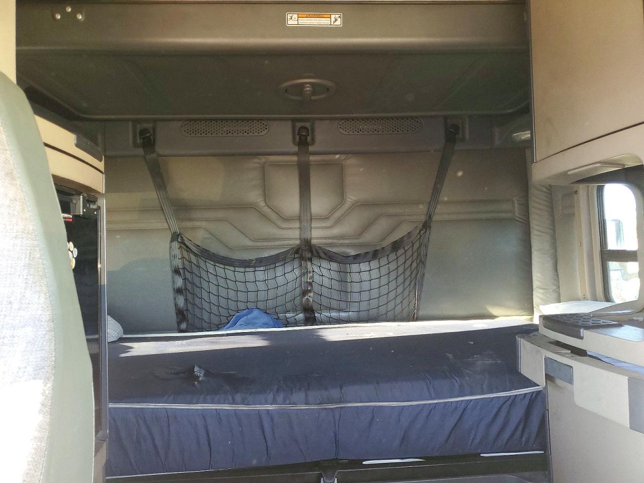2018 FREIGHTLINER All other VIN 3AKJGLDR6JSHU5121 photo 6