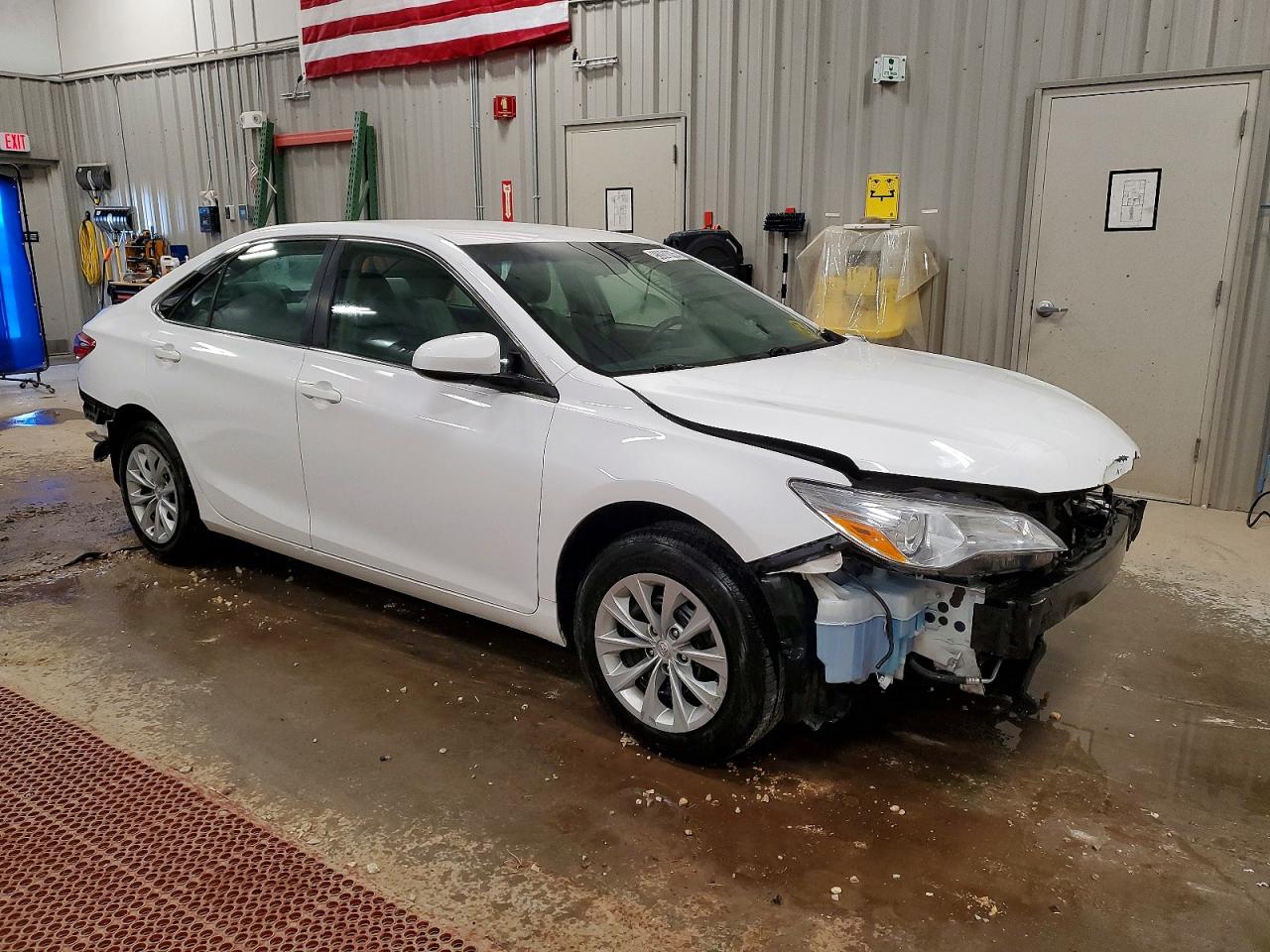 2017 Toyota Camry VIN 4T1BF1FK7HU785865 photo 4