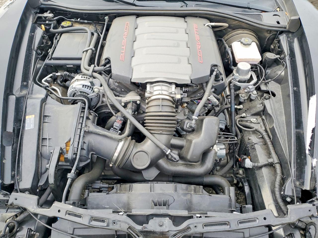2016 Chevrolet Corvette VIN 1G1YM2D72G5125937 photo 11