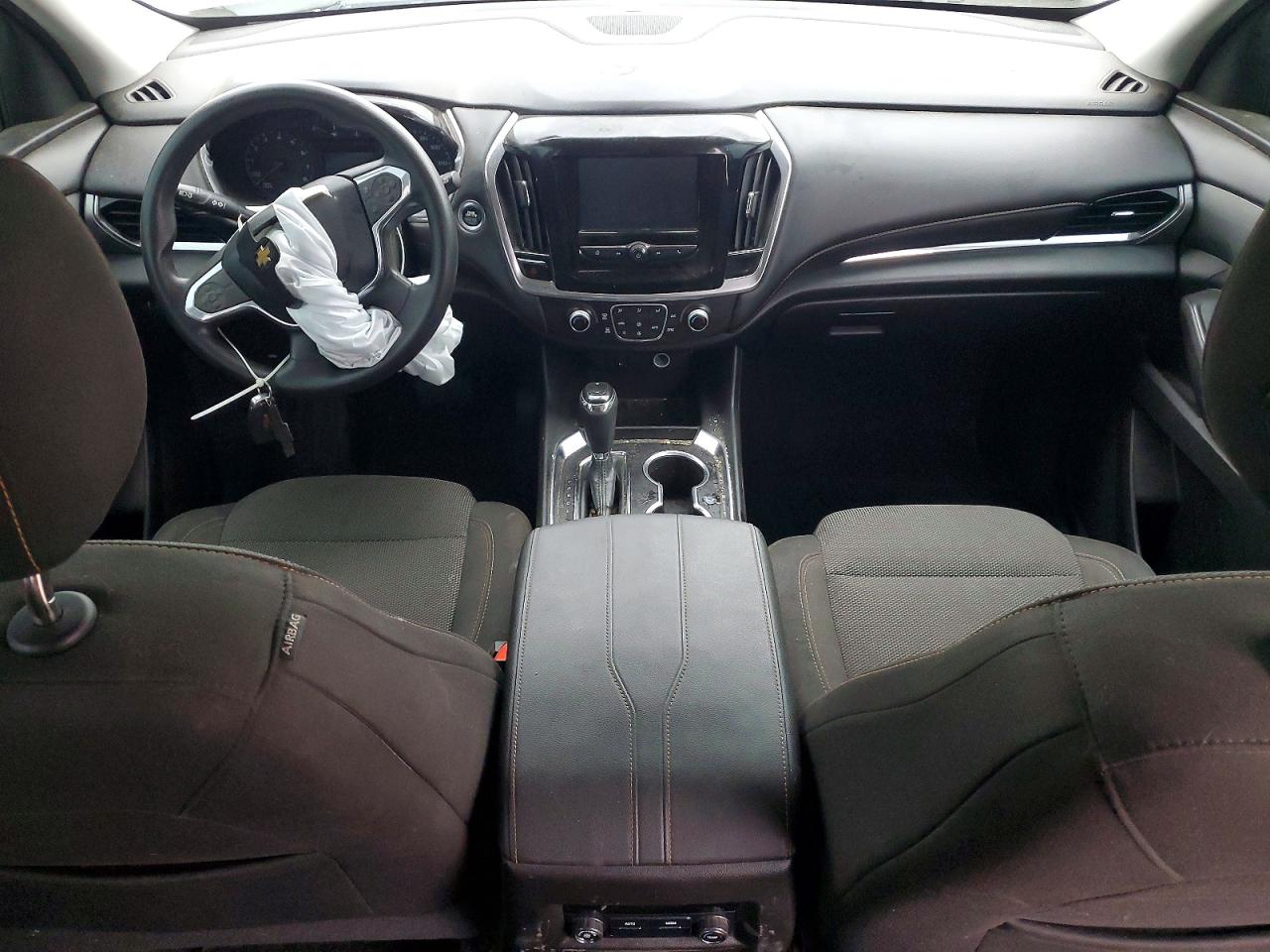2018 Chevrolet Traverse VIN 1GNERFKW0JJ118178 photo 8