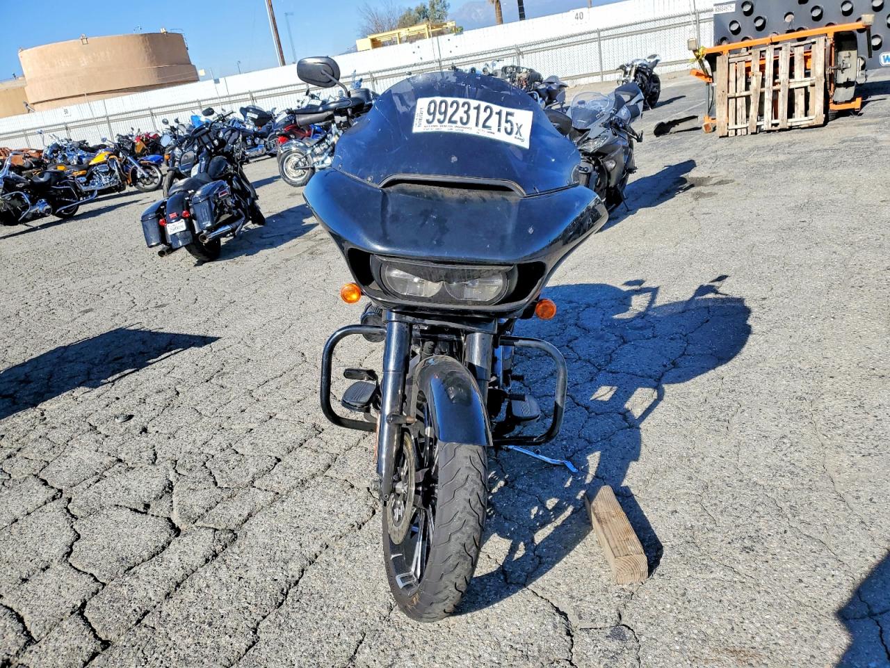 2019 Harley Fl VIN 1HD1KTP15KB643786 photo 2