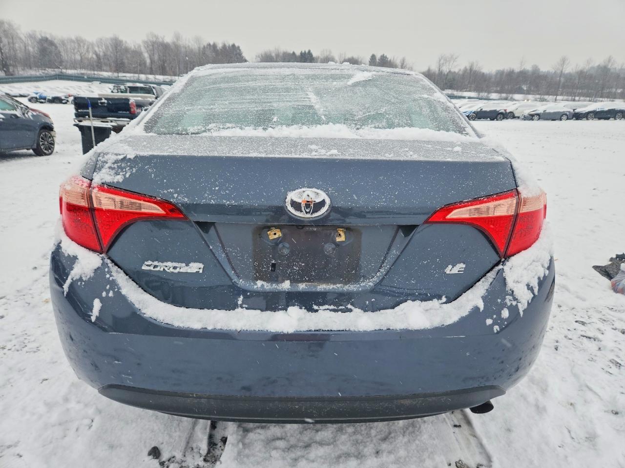 2018 Corolla VIN 2T1BURHE7JC047616 photo 6